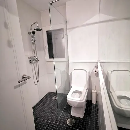 3 Bedrooms House With View And Terrace At
