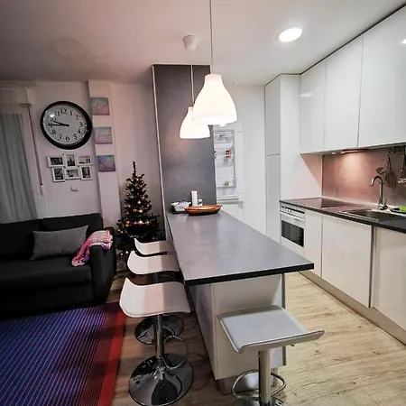 3 Bedrooms House With View And Terrace At Burgohondo